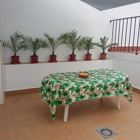 Comodo Adosado En San Bartolome San Bartolomé de la Torre Exterior photo