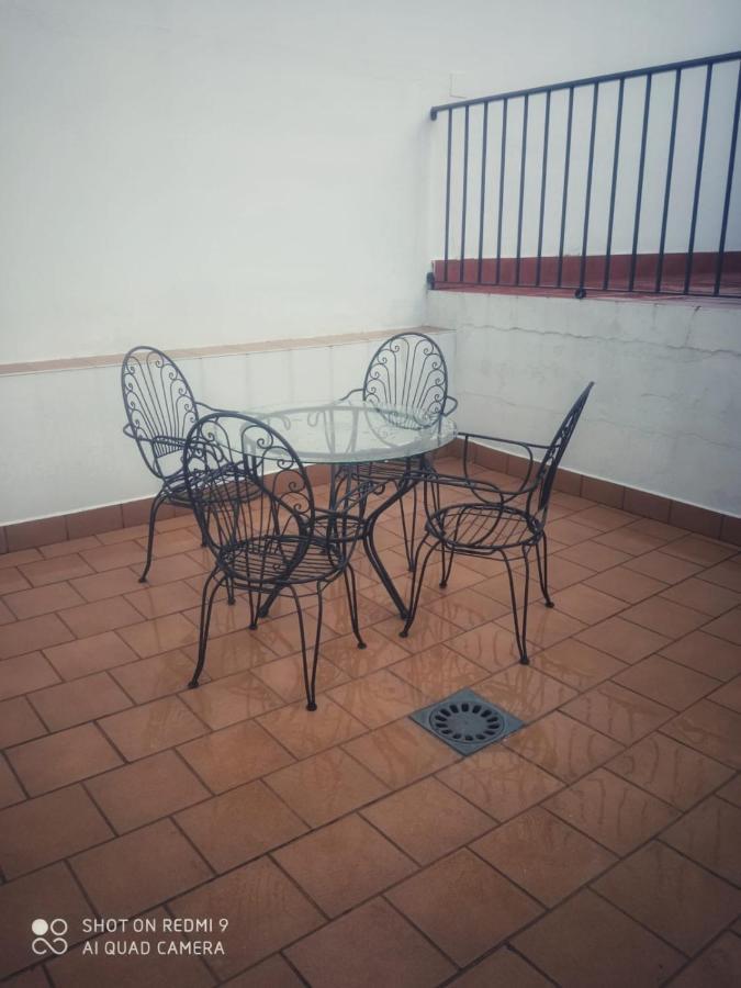Comodo Adosado En San Bartolome San Bartolomé de la Torre Exterior photo